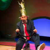 Viel Applaus für „König Ubu“. »D7