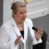 Schlagabtausch um Beschäftigungsaktion