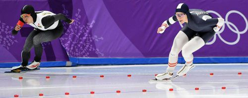 Im schnellsten Rennen der Olympia-Geschichte etablierte sich die Tirolerin Vanessa Herzog (r.) mit Rang fünf in der Weltspitze. Apa