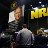 Gegenwind für US-Waffenlobby: Firmen kappen Verbindung zu NRA