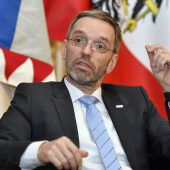 Frühere Prüfung von Asyl auf Zeit