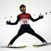 Kraft springt in Quali auf Platz fünf