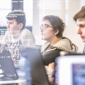 Fit für die digitale Welt mit dem „Code Base Camp“