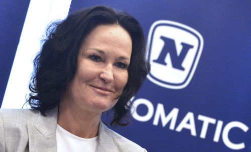 Die Entscheidung von Eva Glawischnig, beim Glücksspielkonzern Novomatic anzuheuern, stößt im ganzen Land auf Unverständnis.  APA