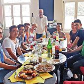 Das Deutschcafé lädt zum gemütlichen Osterfest