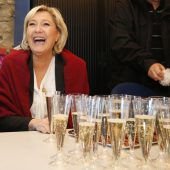 228 Flaschen Champagner für Rechtsfraktion