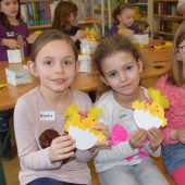 Osterbasteln in Altacher Bücherei als Renner bei Kindern