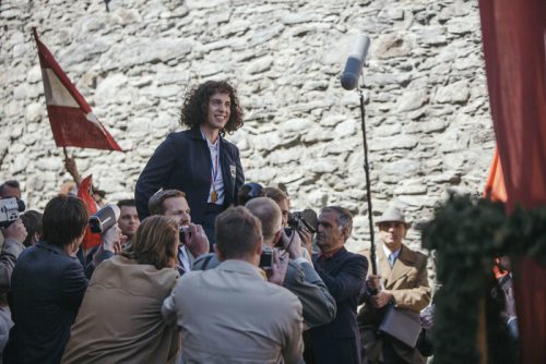 Reinhold Bilgeri hat die Lebensgeschichte von Erik Schinegger verfilmt. Die Hauptrolle spielt der Nachwuchsstar Markus Freistätter.   Lotus Film