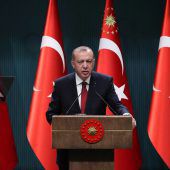 Erdogan will im Juni neu wählen lassen