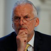 Moser löst alle Rücklagen auf