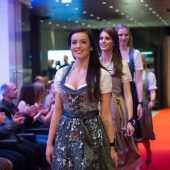 Misswahl-Kandidatinnen überzeugten bei Modeschau im Casino. »A7