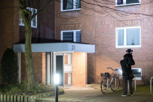 In ihrer Wohnung sind eine 53-Jährige und ihr Sohn von dem Hund getötet worden. dpa