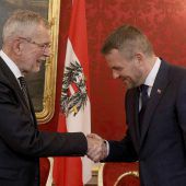 Politik in Kürze
