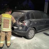 Auto geht in Flammen auf