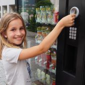 Neuer Kerzenautomat am Altacher Friedhof