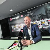 Hütter will bei Frankfurt Latte höher legen