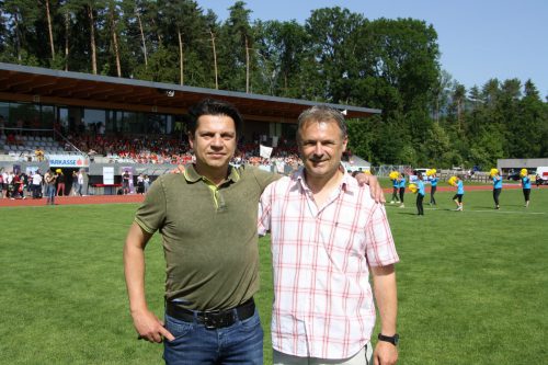 Die beiden Finaltrainer Werner Märk (Feldkirch) und Walter Moosbrugger (Egg/r.).
