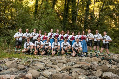 Die Schuhplattler aus Zwischenwasser wollen den traditionellen Tanz aufrecht erhalten.  Verein/Egle