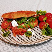Caprese Panini mit Pancetta