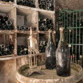 Teurer Tropfen: Wein für mehr als 100.000 Euro versteigert