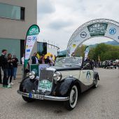 Auf Blechfühlung mit der Autogeschichte