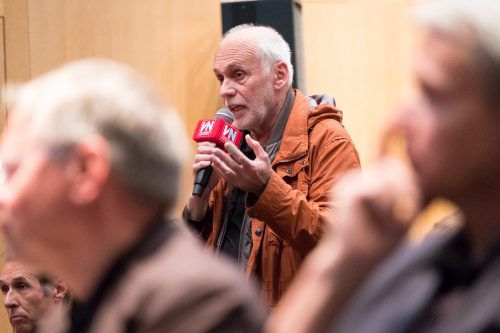 Manfred Hagen forderte eine Verkehrserregerabgabe als Maßnahme gegen das Verkehrsaufkommen durch Einkaufsfahrten auf die grüne Wiese.