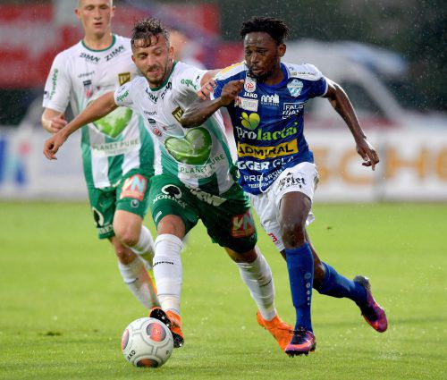 Sandro Djuric (l.) und Co. blieben diese Saison gegen Hartberg sieglos. gepa