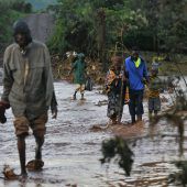 Vermisstensuche nach Dammbruch in Kenia
