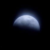 Mondfinsternis und Sicht auf den Mars