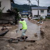Heftige Unwetter in Japan fordern Dutzende Menschenleben