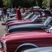Oldtimer-Ausfahrt für guten Zweck. »A8