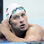 Schwimmer Lochte wegenverbotener Infusion gesperrt