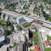Busse werden größer, Haltestellen nicht