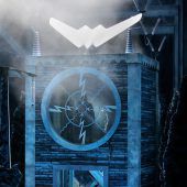 Fesselspiele mit unter Strom stehendem Comic-Gralsritter