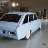 Autonews der WocheKalaschnikow zeigt E-Auto im Retro-Look / Mazda hat den CX-5 weiter verbessert / Mercedes-Benz mit Studie eines elektrischen Supersportlers