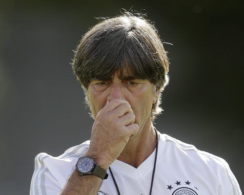 Deutschlands Bundestrainer Joachim Löw gibt diese Woche die Richtung vor. ap
