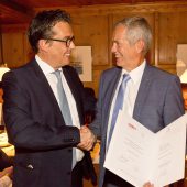 Robert Sturn ist nun Kommerzialrat