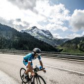 Bianca Steurer triumphiert beim Trans Vorarlberg Triathlon in Rekordzeit. »C3