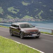 Autonews der WocheNeuer Motor für den Opel Insignia / Erste Informationen zum neuen Mercedes GLE / Kleines Facelift für den Honda HR-V
