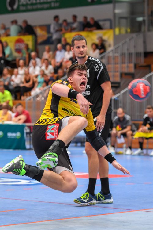 Neuzugang Marko Coric aus Kroatien absolviert gegen Meister Fivers sein erstes Punktspiel im Trikot von Bregenz Handball. VN/Lerch