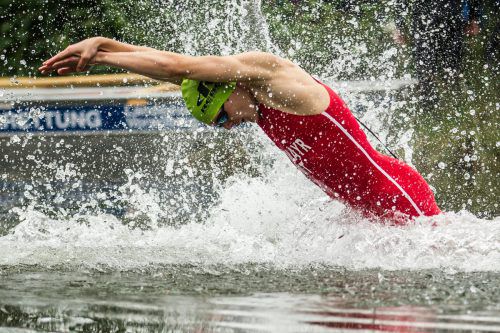 Über 400 Spitzen- und Breitensportler messen sich am Samstag im Lauteracher Ried beim Jannersee-Triathlon. Steurer