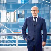 Erste-Chef verteidigt Milliardenplan