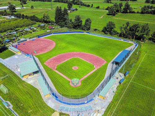 Der neue Ballpark der Dornbirn Indians im Rohrbach wurde mit einem Gesamtbudget von einer Million Euro und mit 9000 Arbeitsstunden an Eigenleistung realisiert. Philipp Steurer
