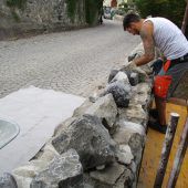 Natursteinmauern bei Basilika saniert