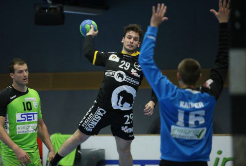 Flügelflitzer Alex Wassel war mit acht Toren Topskorer beim 35:23-Auswärtssieg in Linz. GEPA