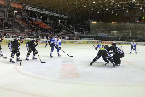 Konzentriert gingen die Cracks der Bulldogs im siegreichen Test gegen Ingolstadt zu Werke. Verein
