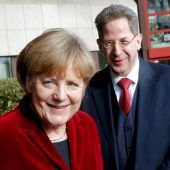 Merkel entschuldigt sich in der Causa Maaßen