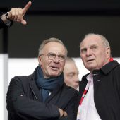 Wutrede der Bayern-Bosse Rummenigge und Hoeneß. »C1