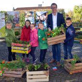 Eine Kiste als lehrreicher Garten