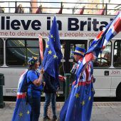 Brexit-Minister lehnt enge EU-Bindung ab